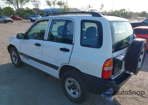 2001 Chevrolet Tracker Hard Top Base from USA, damaged, VIN 2CNBE13C916939402